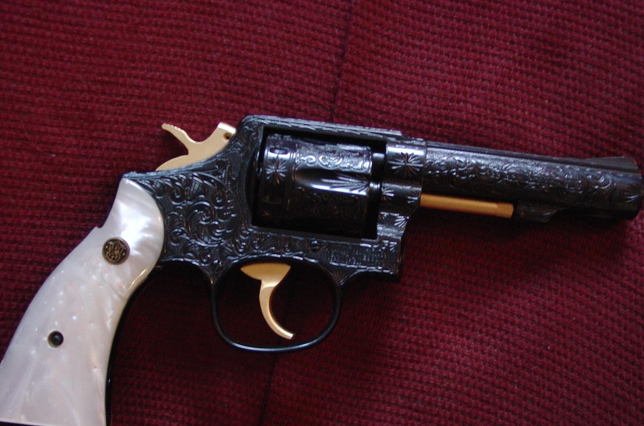 Smith & Wesson model 10-8,4",38 - Image 5